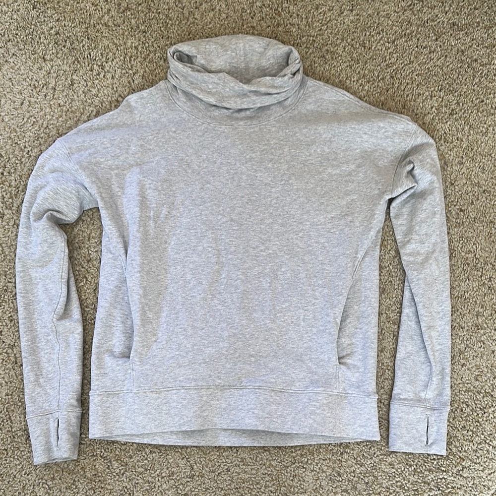 Lululemon Gray Sweatshirt